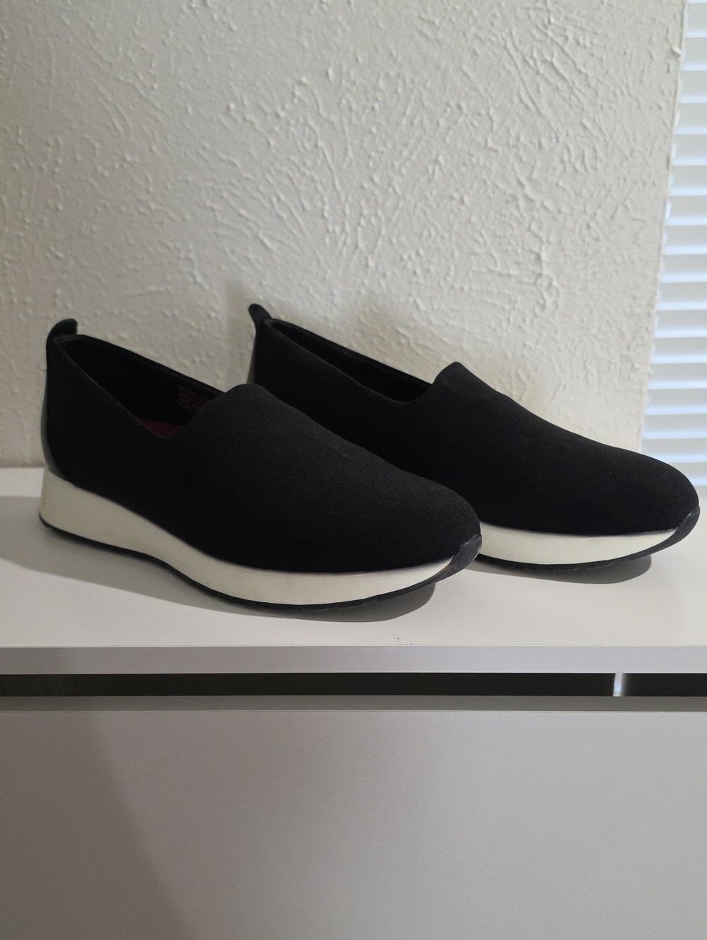Munro Black Slip-On Moccasin Sneakers with White Sole